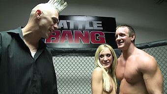 T J Cummings, La Victoriosa Luchadora De Battle Bang, Disfruta Penetrando A La Joven Amy Brooke De Chicago