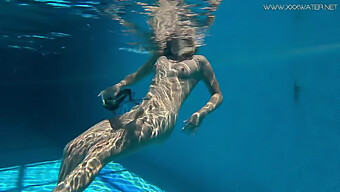 Mary Kalisy'S Seductive Underwater Performance In Erotic Show