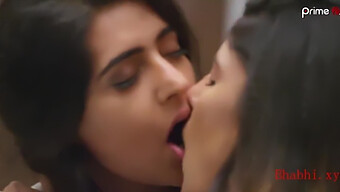 Indian Actress Shiny Dixit In A Lesbian Scene With Passion And Desire