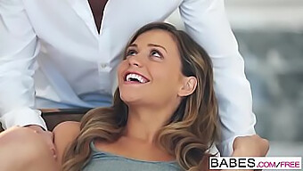 Hành Động Khó Tính Với Mia Malkova Và Richie Black Trong Một Video Rõ Ràng