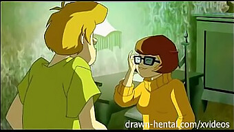 Nerdy Velma Dostáva Svoju Zadnicu V Hentai Paródii