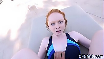 Une Adolescente Rousse Suce Et Reçoit Du Sperme Dans Une Vidéo Hd