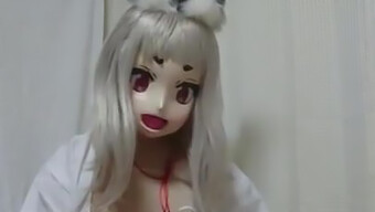 Kigurumi oblečená Kitsune v porno videu