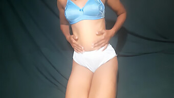 Stunning Sri Lankan Teen'S Self-Pleasure Session In Blue Lingerie