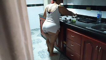 Indian Teen Masturbates During Friend'S Mom'S Kitchen Cleaning