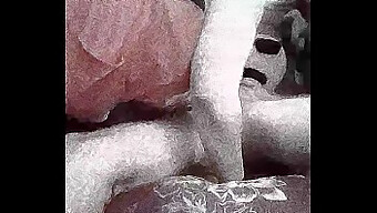 A Skilled Blowjob With Latex Gloves