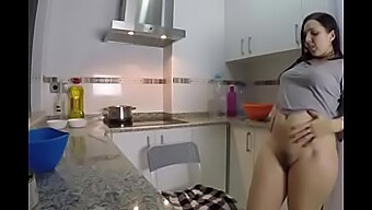 Video Hd De La Mamada Y El Sexo De Una Pareja Amateur