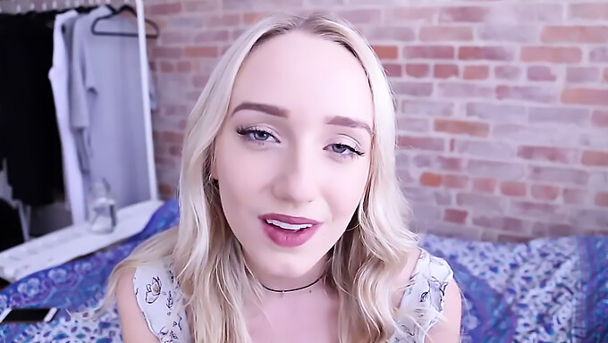 Kitty Quinn's sensual ASMR kissing in video 4