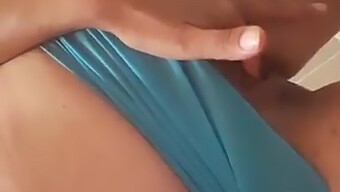 Amateur Turkish Girl Gets A Handjob And Pussy Eaten