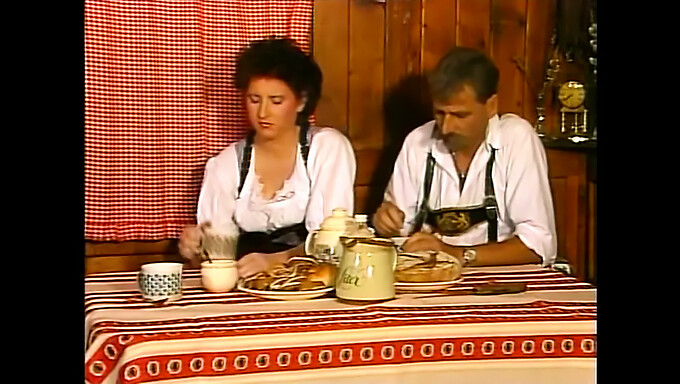 Vintage német Heidi vad és szőrös lesz retro videóban